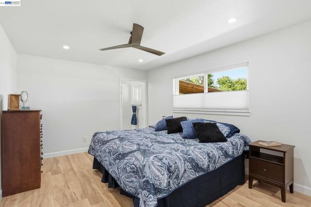 753 Sycamore Rd, Pleasanton, CA 94566