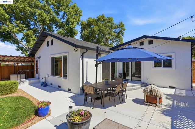 753 Sycamore Rd, Pleasanton, CA 94566