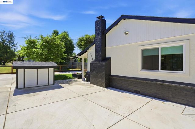 753 Sycamore Rd, Pleasanton, CA 94566