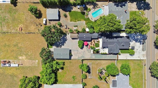 753 Sycamore Rd, Pleasanton, CA 94566