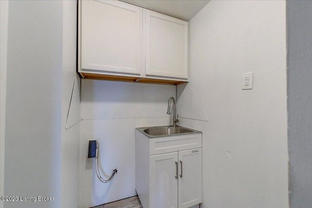 3320 Bardstown Rd APT V17, Louisville, KY 40218