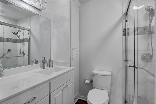 1704 Oakwood Drive, Troup, TX 75789