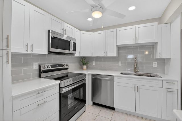 294 Tuscany F Lane 294, Delray Beach, FL 33446