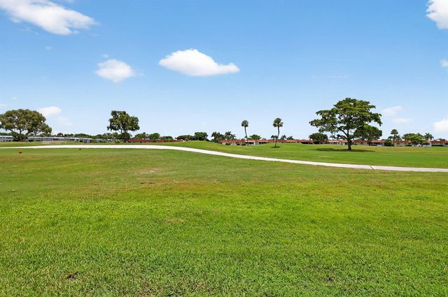 294 Tuscany F Lane 294, Delray Beach, FL 33446