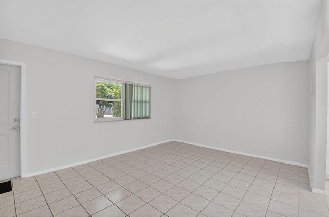 294 Tuscany F Lane 294, Delray Beach, FL 33446