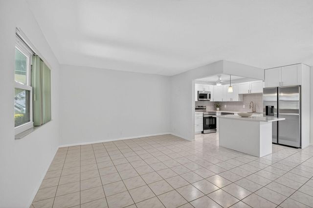 294 Tuscany F Lane 294, Delray Beach, FL 33446