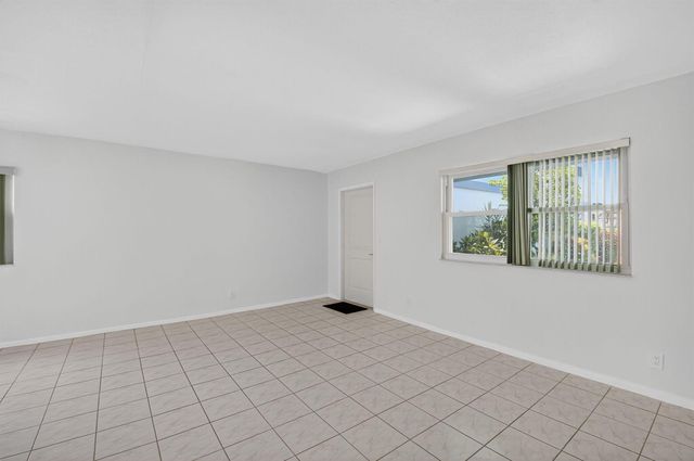 294 Tuscany F Lane 294, Delray Beach, FL 33446