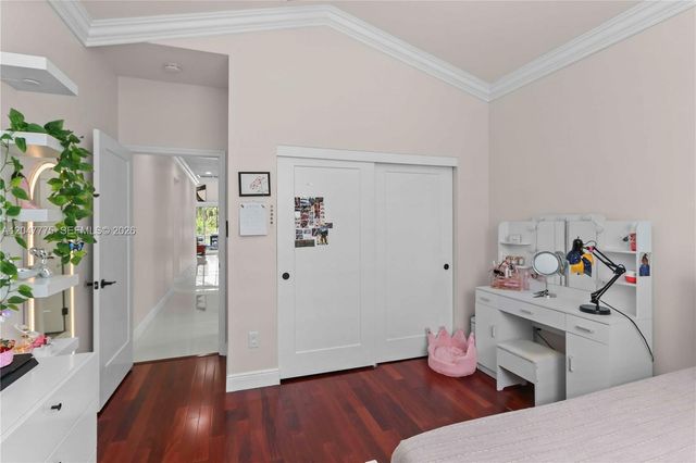1530 W Lacosta Dr W, Pembroke Pines, FL 33027