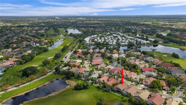 1530 W Lacosta Dr W, Pembroke Pines, FL 33027