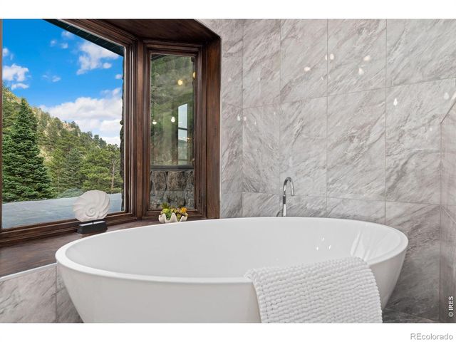 2701 Fall River Road, Estes Park, CO 80517