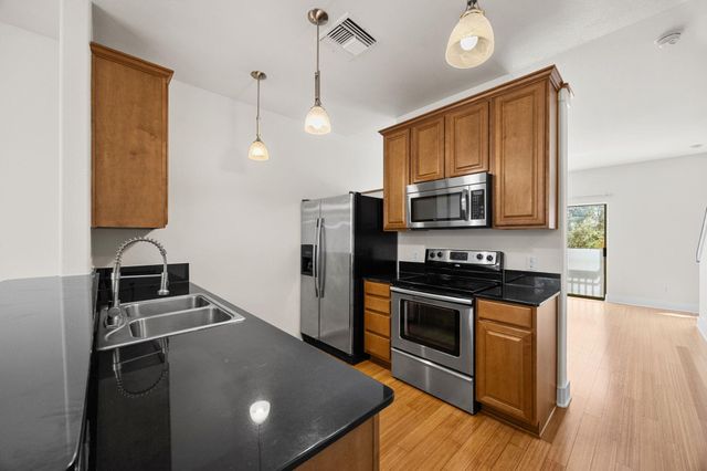 13420 Lyndhurst ST 103, Austin, TX 78729