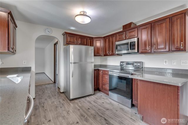 22210 47th Avenue E, Spanaway, WA 98387