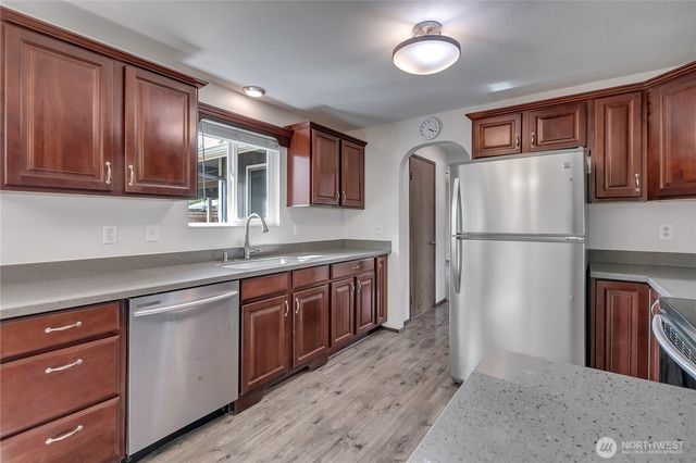 22210 47th Avenue E, Spanaway, WA 98387