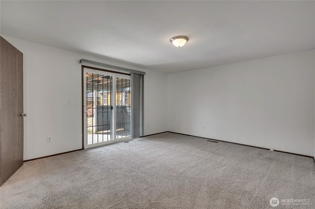 22210 47th Avenue E, Spanaway, WA 98387