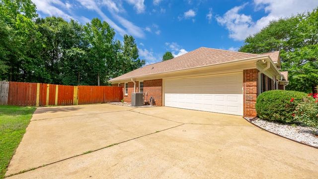 70 Ellerslie Way, Ellerslie, GA 31807