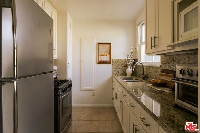 525 E Maple Street 1, Glendale, CA 91205