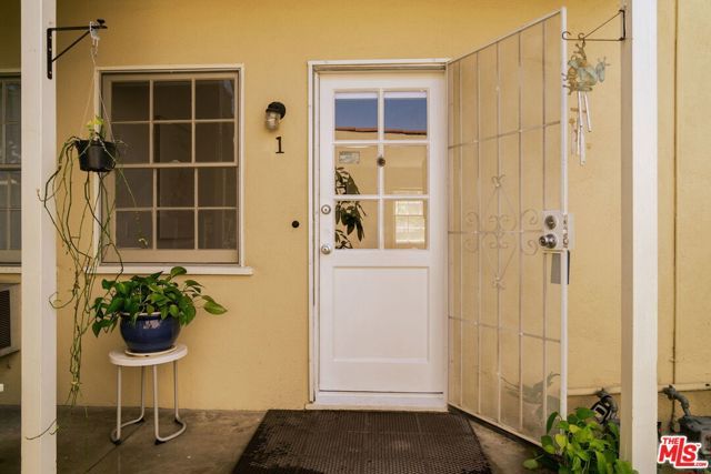 525 E Maple Street 1, Glendale, CA 91205