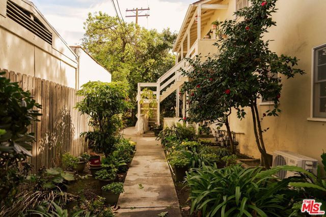 525 E Maple Street 1, Glendale, CA 91205