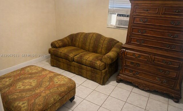 10920 Westwood Lake Dr, Miami, FL 33165