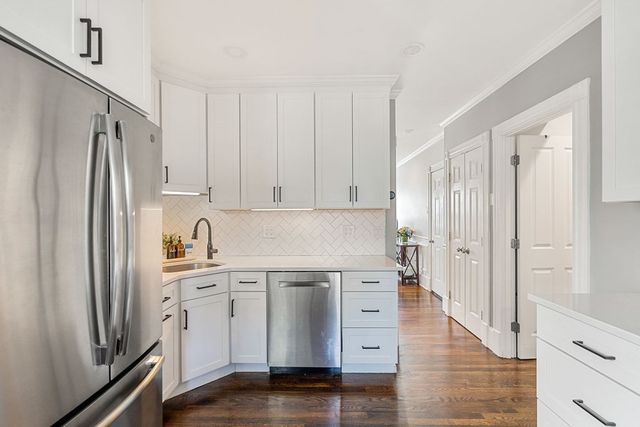 176 Bowen St 3, Boston, MA 02127