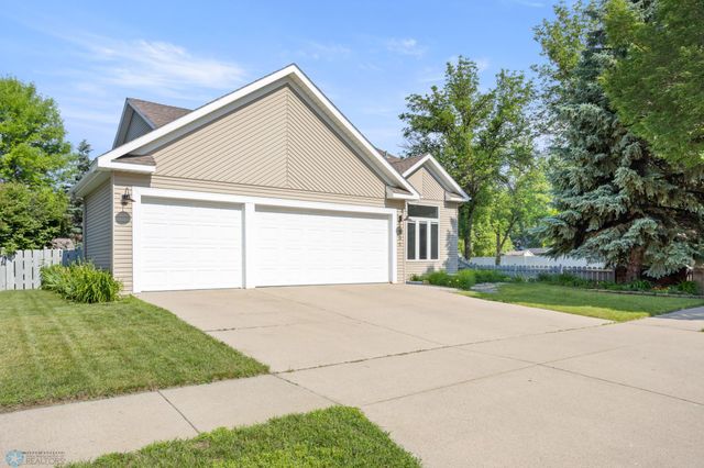 3501 19th Street S, Fargo, ND 58104
