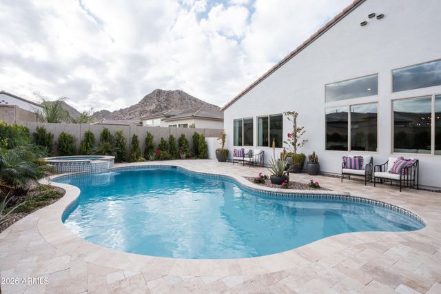 4783 W FLAT IRON Court, Queen Creek, AZ 85144