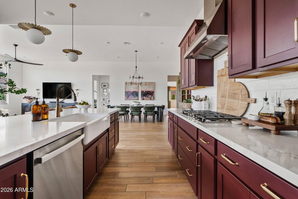 Image 15 of property listing at 4783 W FLAT IRON Court, Queen Creek, AZ 85144