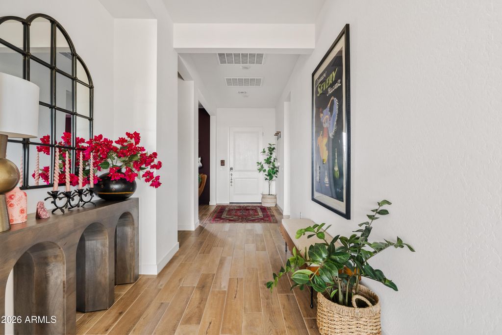 Image 3 of property listing at 4783 W FLAT IRON Court, Queen Creek, AZ 85144