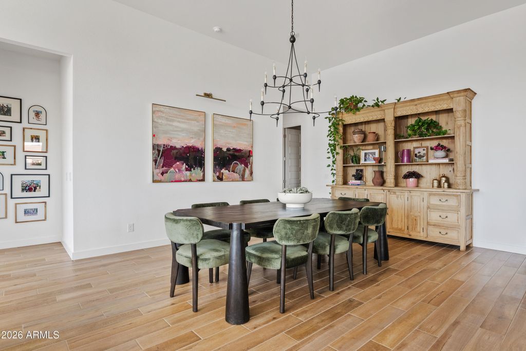 Image 5 of property listing at 4783 W FLAT IRON Court, Queen Creek, AZ 85144