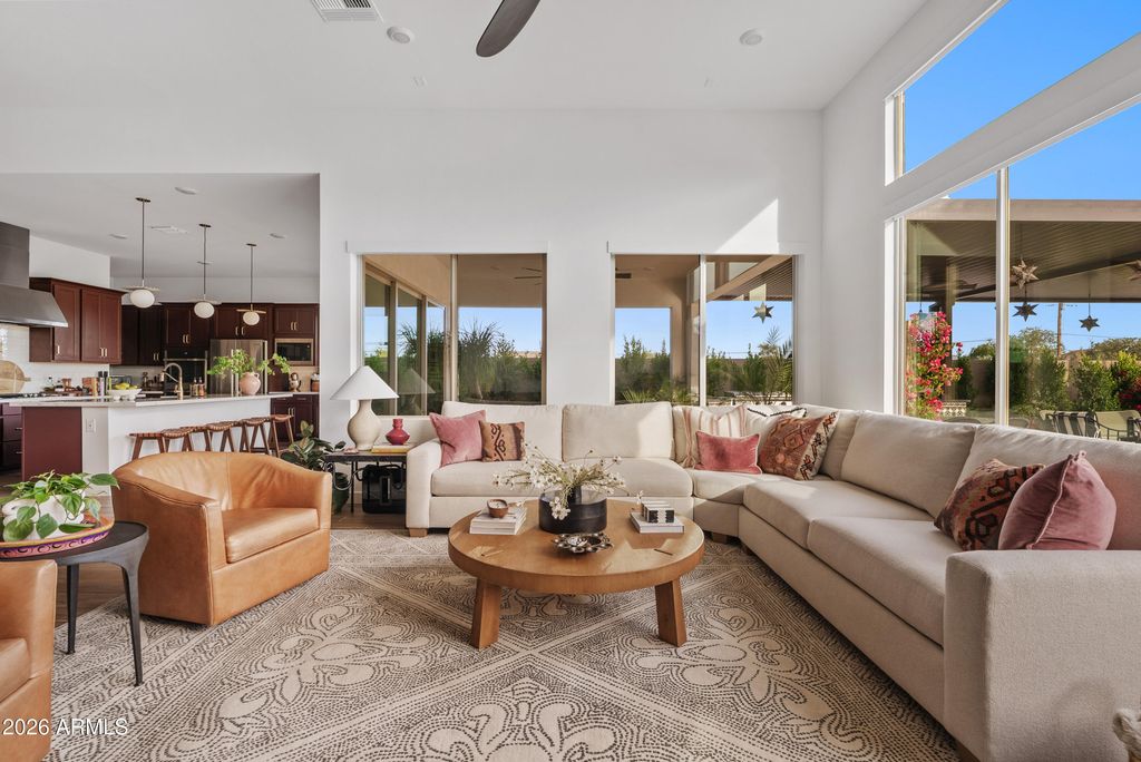 Image 8 of property listing at 4783 W FLAT IRON Court, Queen Creek, AZ 85144