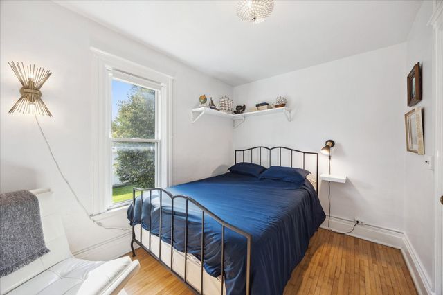 819 24th Avenue NE, Minneapolis, MN 55418