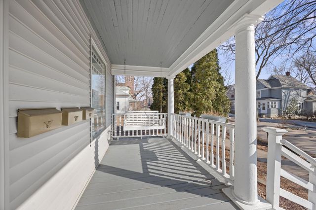 819 24th Avenue NE, Minneapolis, MN 55418