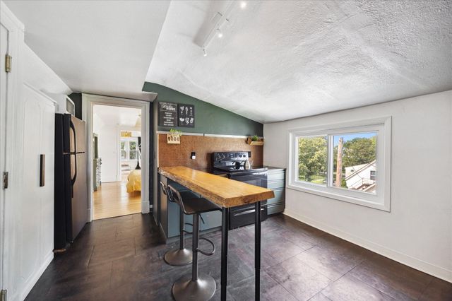 819 24th Avenue NE, Minneapolis, MN 55418