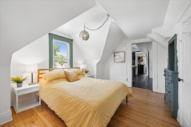 819 24th Avenue NE, Minneapolis, MN 55418