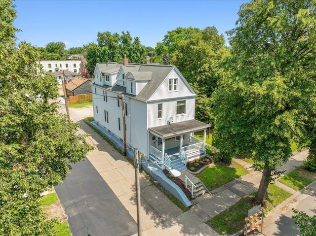 819 24th Avenue NE, Minneapolis, MN 55418