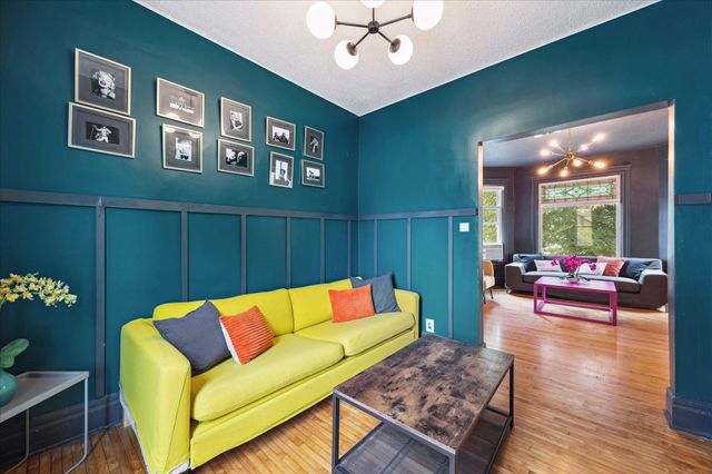 819 24th Avenue NE, Minneapolis, MN 55418