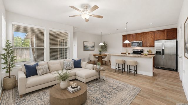727 GRISTMILL DR, New Braunfels, TX 78130