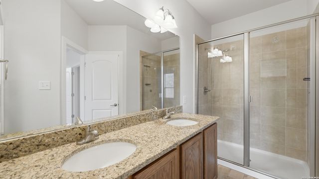 727 GRISTMILL DR, New Braunfels, TX 78130