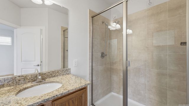 727 GRISTMILL DR, New Braunfels, TX 78130