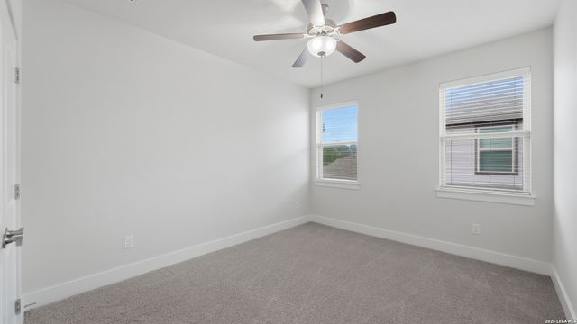 727 GRISTMILL DR, New Braunfels, TX 78130