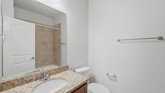 727 GRISTMILL DR, New Braunfels, TX 78130