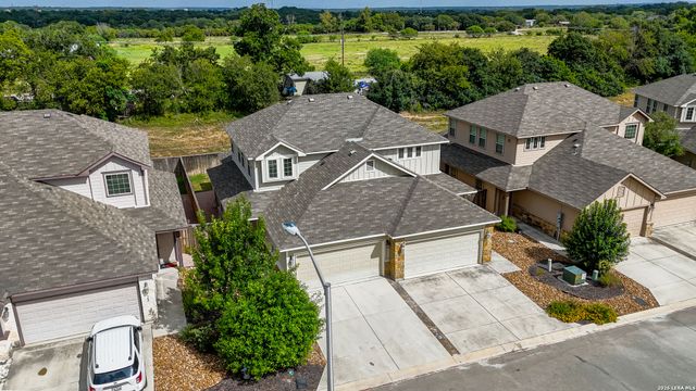 727 GRISTMILL DR, New Braunfels, TX 78130
