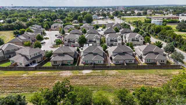 727 GRISTMILL DR, New Braunfels, TX 78130