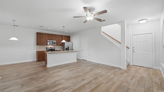727 GRISTMILL DR, New Braunfels, TX 78130