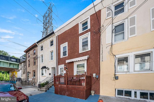 109 ROXBOROUGH AVE, Philadelphia, PA 19127