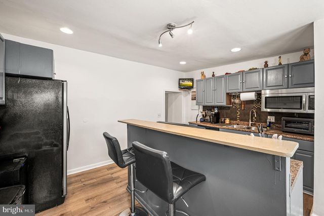 109 ROXBOROUGH AVE, Philadelphia, PA 19127