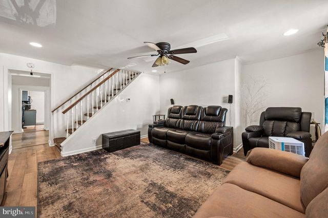 109 ROXBOROUGH AVE, Philadelphia, PA 19127
