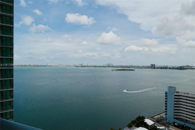 650 NE 32 1207, Miami, FL 33137