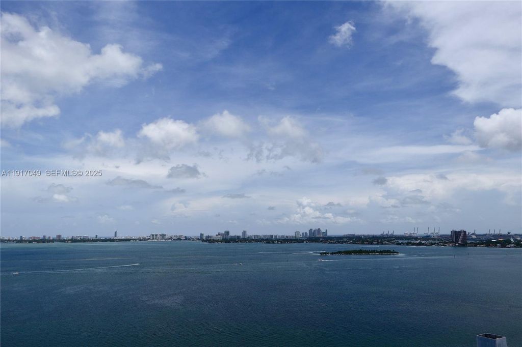 650 NE 32 1207, Miami, FL 33137