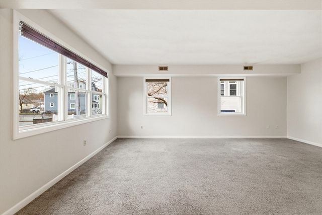 27 Harrison St C, Boston, MA 02131